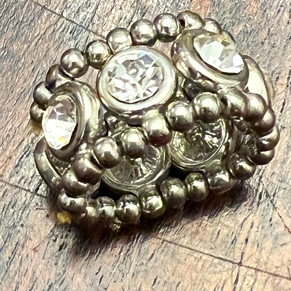 Stretchy Rhinestone Ring - Picture 2 of 4